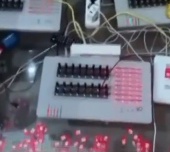 Молодые саратовцы организовали в Москве call-центр для мошенников Молодые саратовцы организовали в Москве call-центр для мошенников